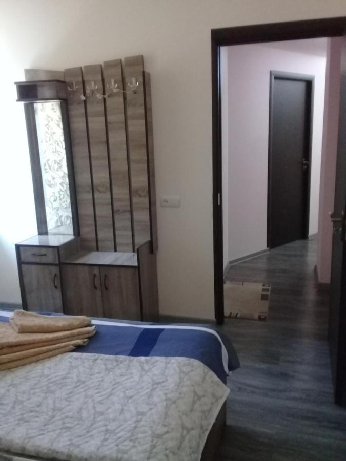Apartment Giorgi In Szenaki Kültér fotó