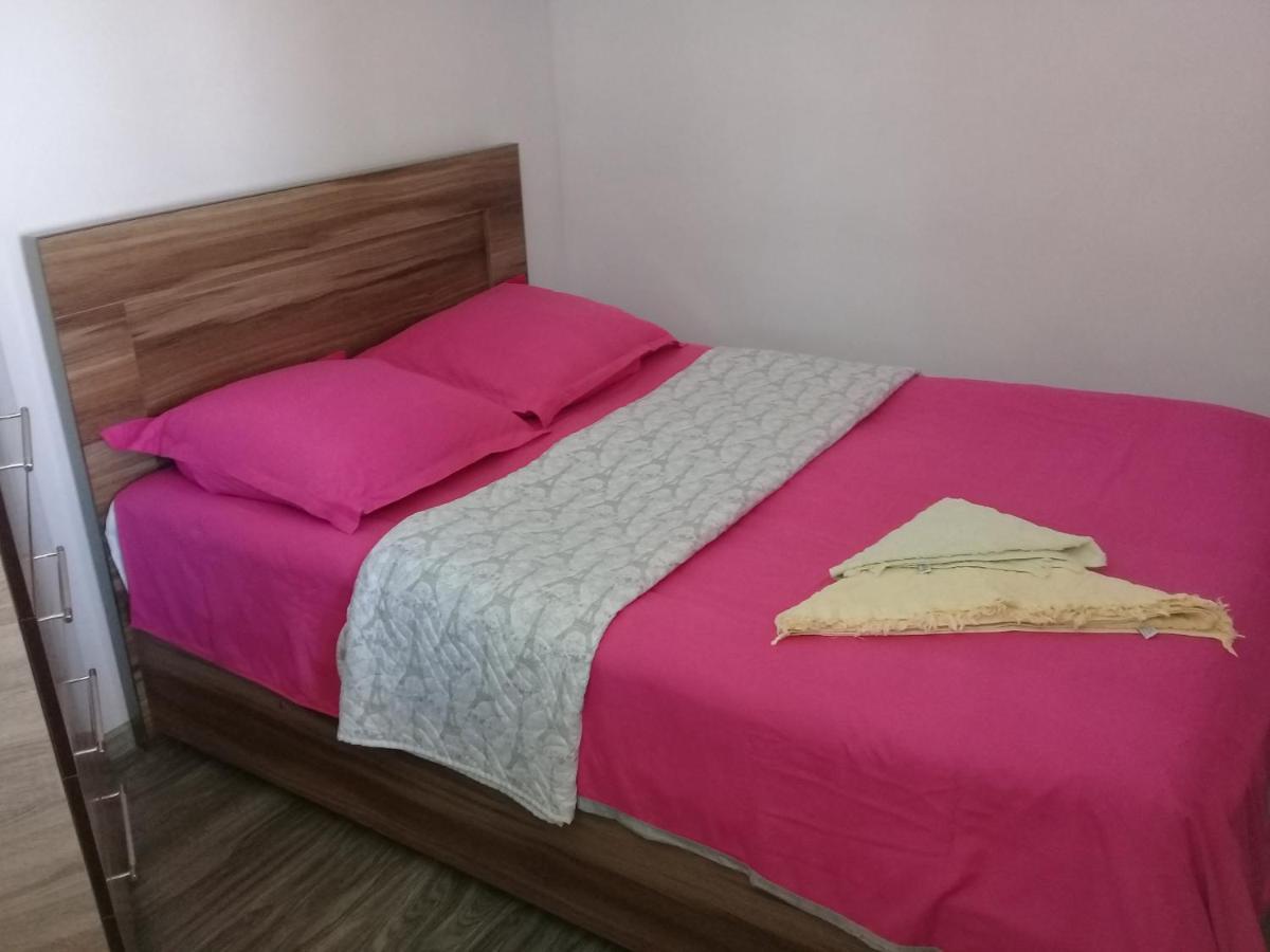 Apartment Giorgi In Szenaki Kültér fotó